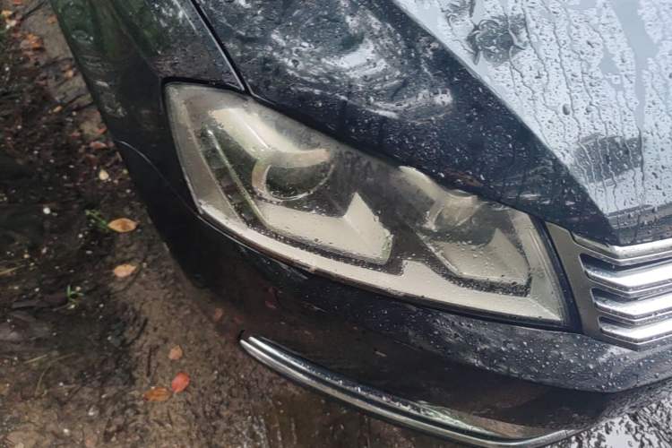 Used Volkswagen Magotan 2013 1.8TSI Luxury Model Right Front Headlight
