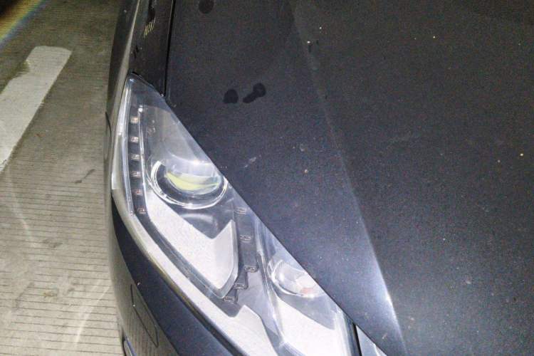 Used Volkswagen Magotan 2013 1.8TSI Premier Model Right Front Headlight