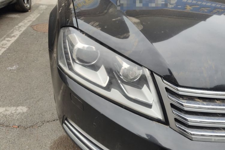 Used Volkswagen Magotan 2013 2.0 TSI Luxury Model Right Front Headlight