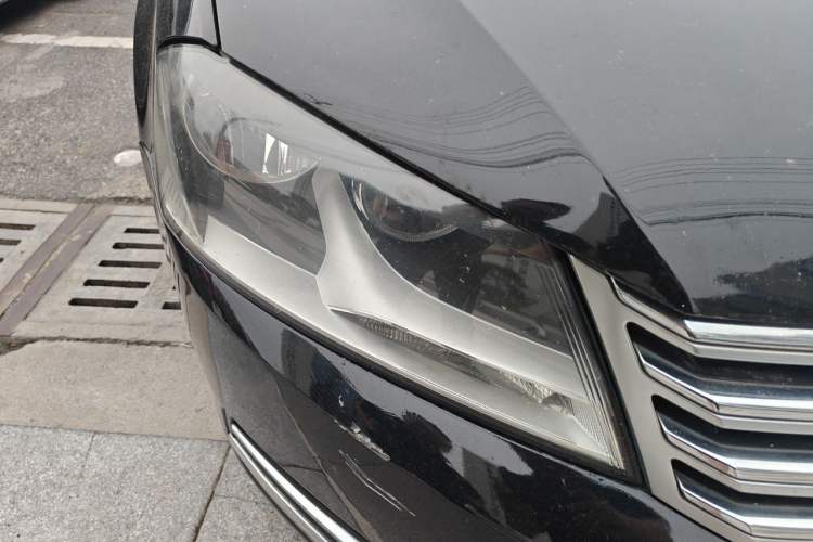 Used Volkswagen Magotan 2013 1.8TSI Premier Model Right Front Headlight