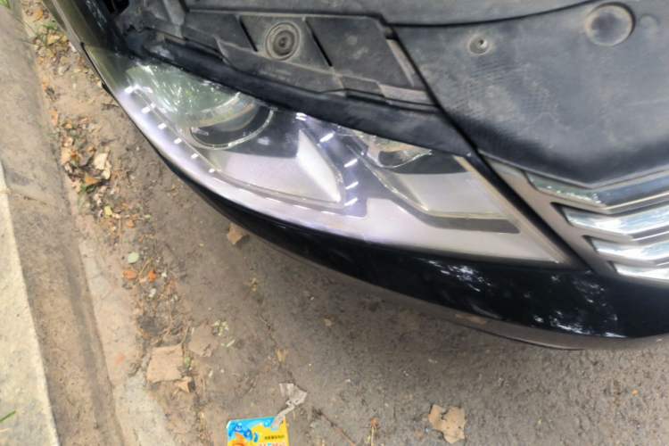 Used Volkswagen Magotan 2013 2.0 TSI Ultimate Model Right Front Headlight