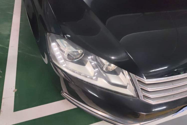 Used Volkswagen Magotan 2013 1.8TSI Luxury Model Right Front Headlight