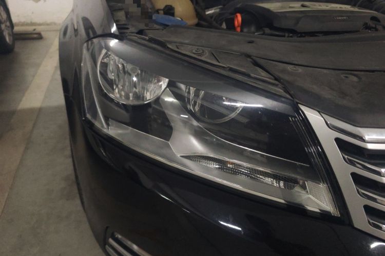 Used Volkswagen Magotan 2013 1.8TSI Premier Model Right Front Headlight