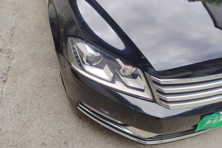 Used Volkswagen Magotan 2013 1.8TSI Premier Model Right Front Headlight
