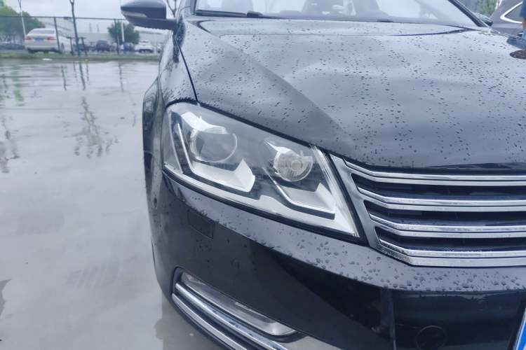 Used Volkswagen Magotan 2013 1.8TSI Prestige Model Right Front Headlight