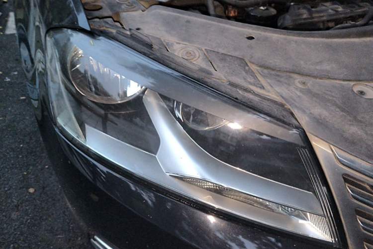 Used Volkswagen Magotan 2013 1.8TSI Premier Model Right Front Headlight