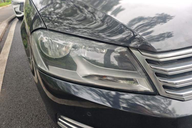 Used Volkswagen Magotan 2013 1.8TSI Premier Model Right Front Headlight