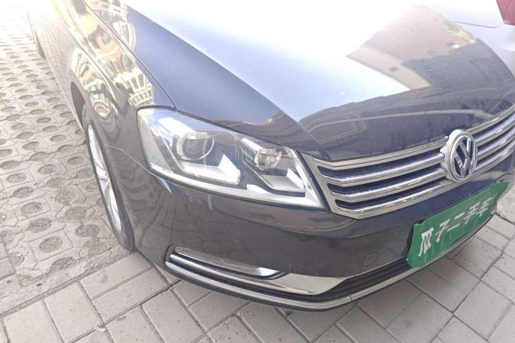 Used Volkswagen Magotan 2013 1.8TSI Luxury Model Right Front Headlight