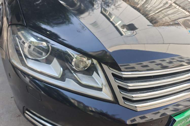 Used Volkswagen Magotan 2013 1.8TSI Prestige Model Right Front Headlight