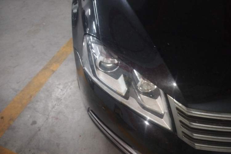 Used Volkswagen Magotan 2013 1.8TSI Luxury Model Right Front Headlight