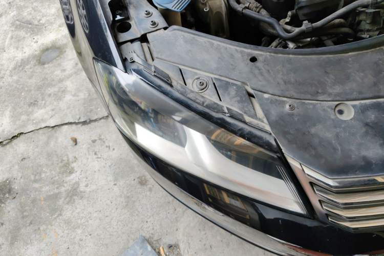 Used Volkswagen Magotan 2013 1.8TSI Premier Model Right Front Headlight