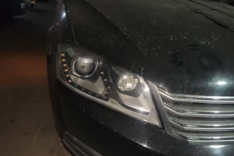 Used Volkswagen Magotan 2013 1.8TSI Prestige Model Right Front Headlight