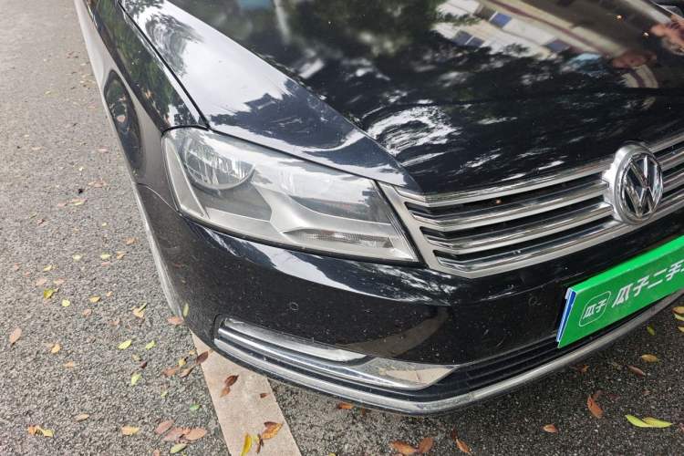 Used Volkswagen Magotan 2013 1.8TSI Premier Model Right Front Headlight