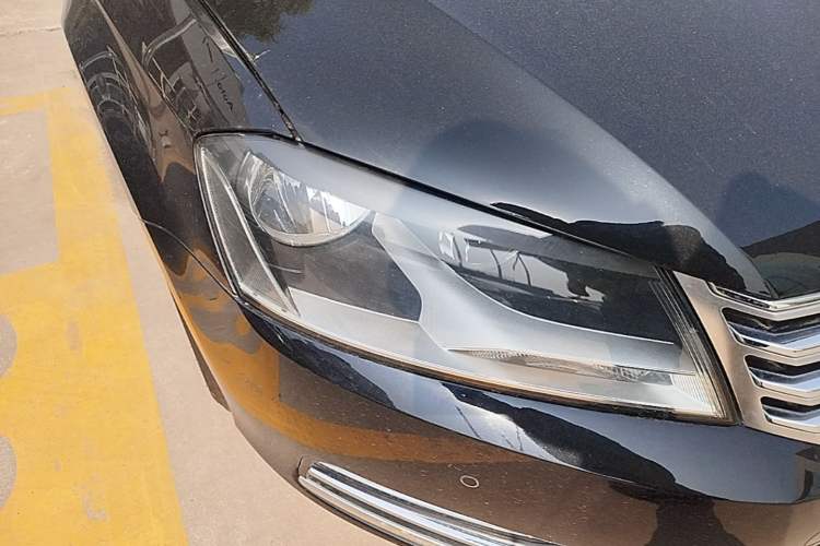 Used Volkswagen Magotan 2013 1.8TSI Premier Model Right Front Headlight