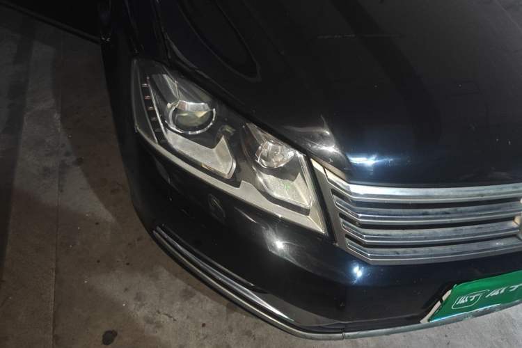 Used Volkswagen Magotan 2013 1.8TSI Premier Model Right Front Headlight