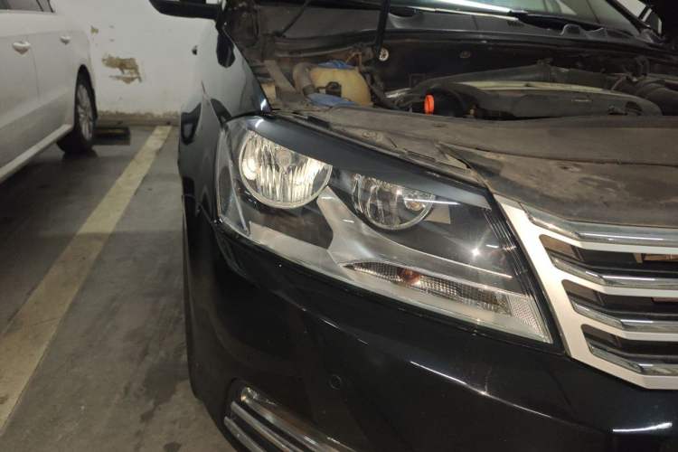 Used Volkswagen Magotan 2013 1.8TSI Premier Model Right Front Headlight