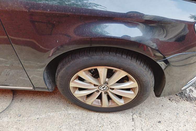 Used Volkswagen Magotan 2013 1.8TSI Luxury Model Right Front Wheel Hub