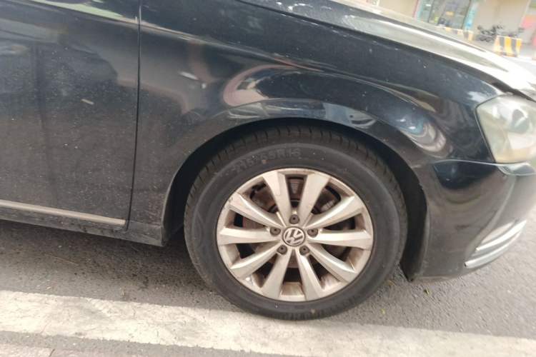 Used Volkswagen Magotan 2013 1.8TSI Luxury Model Right Front Wheel Hub