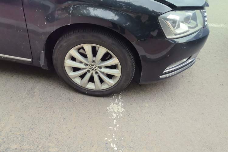 Used Volkswagen Magotan 2013 2.0 TSI Luxury Model Right Front Wheel Hub