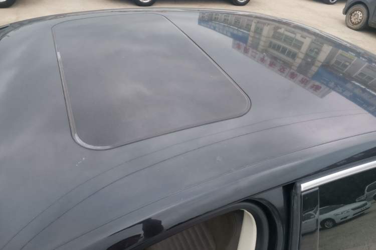 Used Volkswagen Magotan 2013 2.0 TSI Ultimate Model Roof
