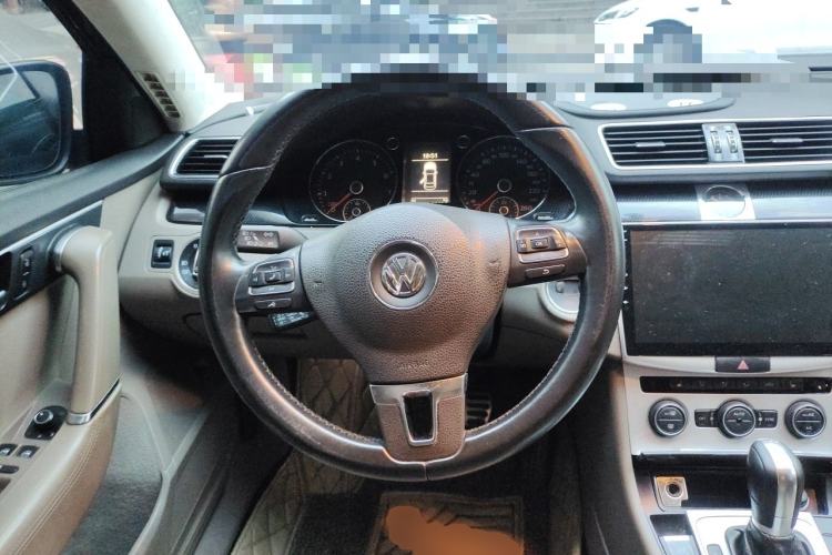 Used Volkswagen Magotan 2013 1.8TSI Luxury Model Steering Wheel