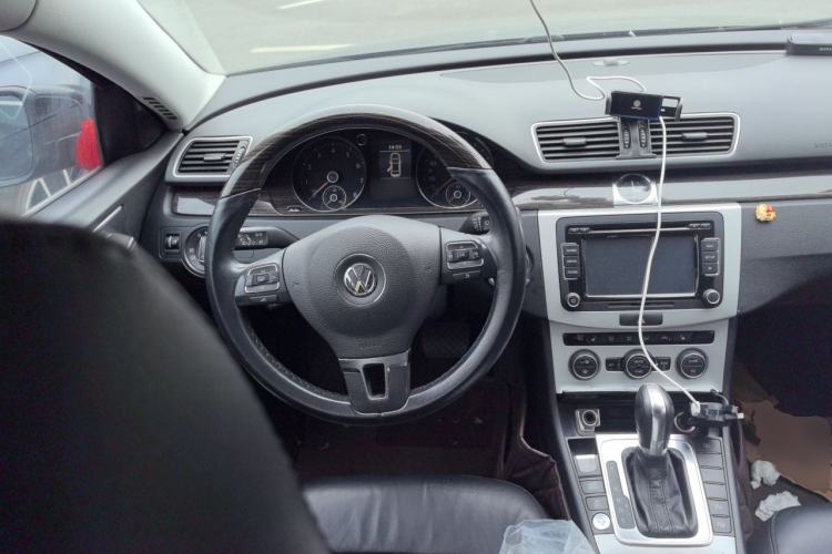 Used Volkswagen Magotan 2013 2.0 TSI Prestige Model Steering Wheel