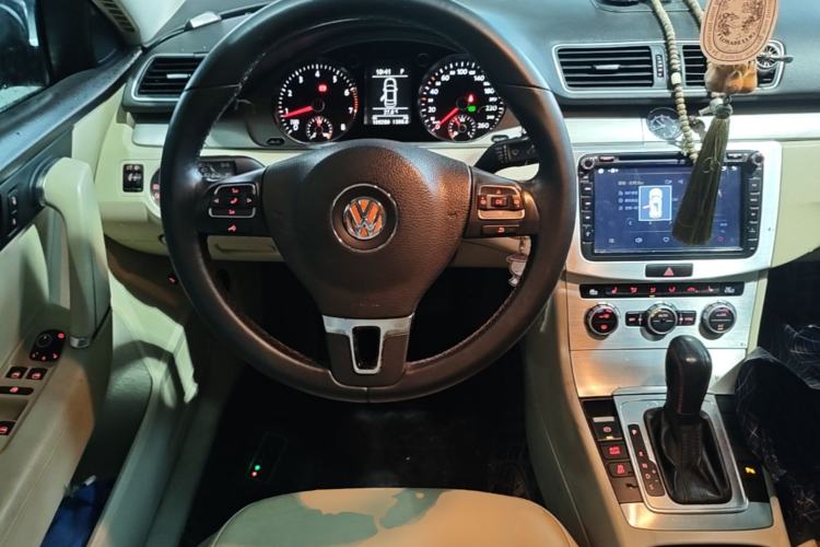 Used Volkswagen Magotan 2013 1.8TSI Premier Model Steering Wheel