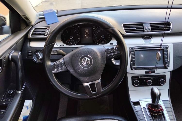 Used Volkswagen Magotan 2013 1.8TSI Premier Model Steering Wheel