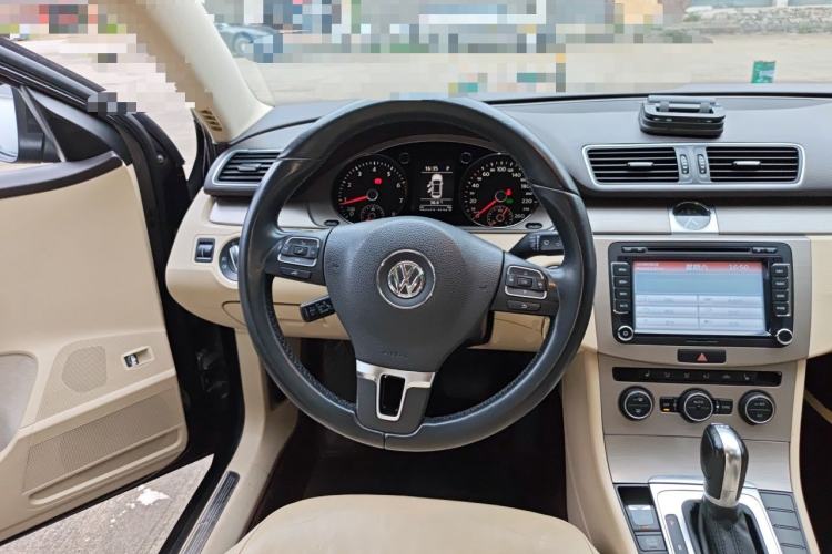 Used Volkswagen Magotan 2013 1.8TSI Luxury Model Steering Wheel