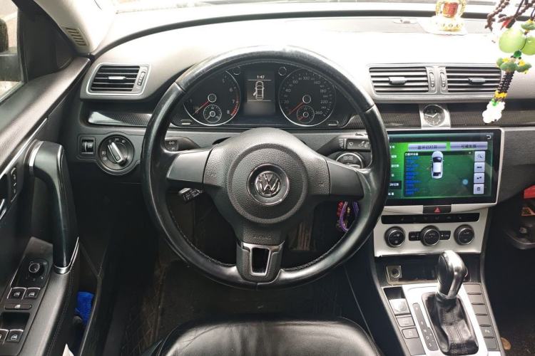 Used Volkswagen Magotan 2013 1.8TSI Luxury Model Steering Wheel