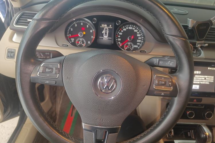 Used Volkswagen Magotan 2013 1.8TSI Premier Model Steering Wheel