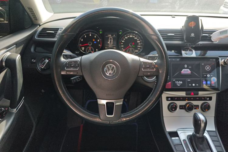Used Volkswagen Magotan 2013 1.8TSI Luxury Model Steering Wheel
