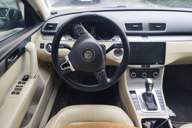 Used Volkswagen Magotan 2013 1.8TSI Premier Model Steering Wheel