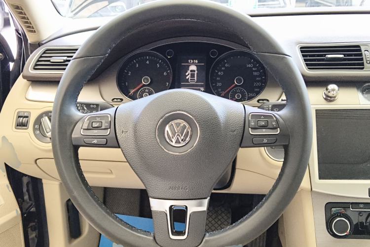 Used Volkswagen Magotan 2013 1.8TSI Premier Model Steering Wheel