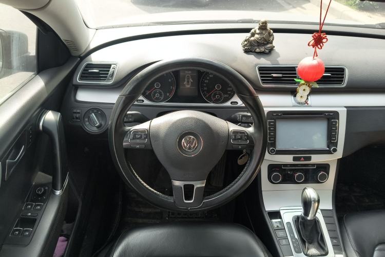 Used Volkswagen Magotan 2013 1.8TSI Premier Model Steering Wheel