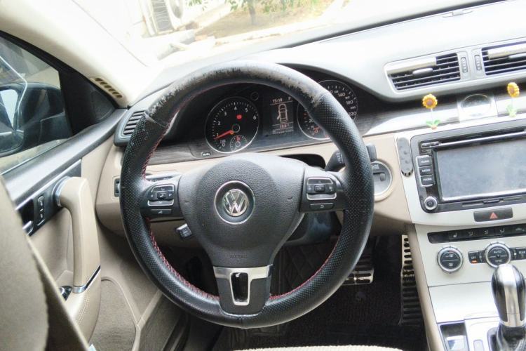 Used Volkswagen Magotan 2013 1.8TSI Prestige Model Steering Wheel