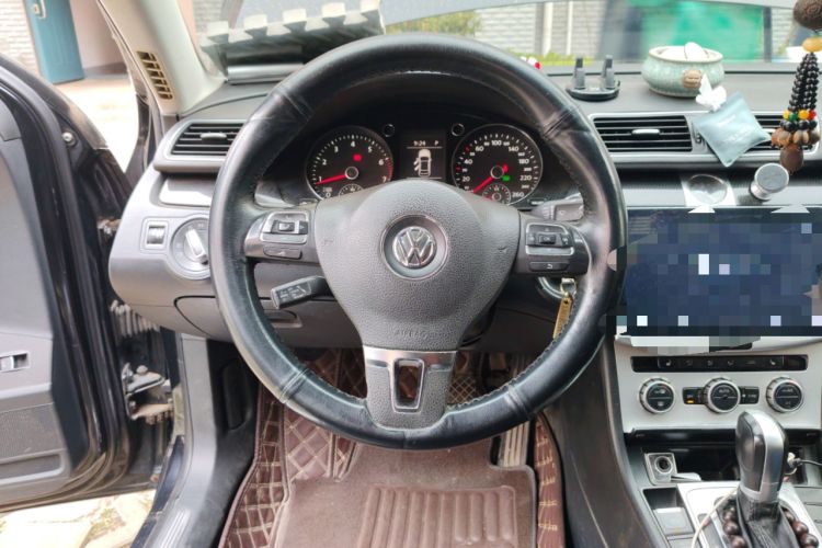 Used Volkswagen Magotan 2013 1.8TSI Premier Model Steering Wheel