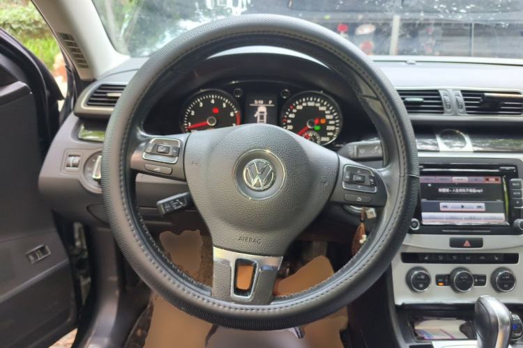 Used Volkswagen Magotan 2013 1.8TSI Premier Model Steering Wheel