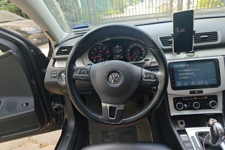 Used Volkswagen Magotan 2013 1.8TSI Premier Model Steering Wheel