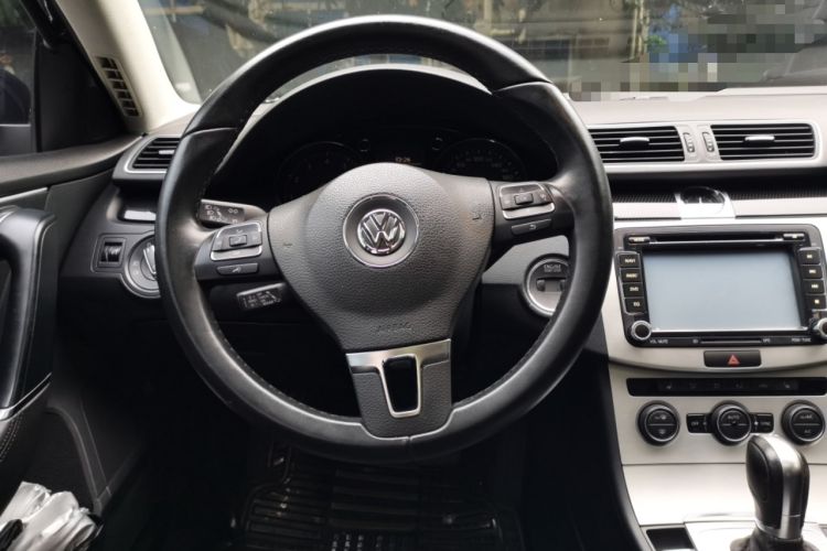 Used Volkswagen Magotan 2013 1.8TSI Luxury Model Steering Wheel
