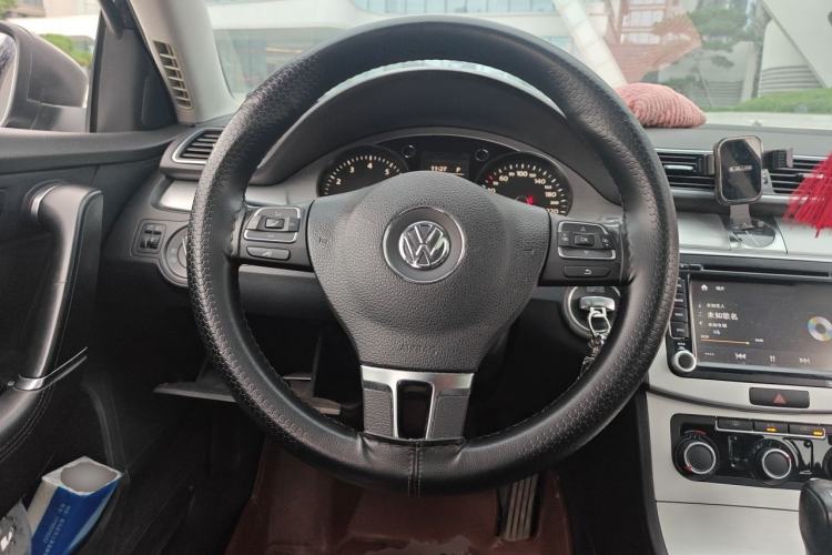 Used Volkswagen Magotan 2013 1.8TSI Premier Model Steering Wheel