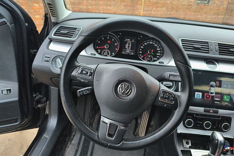 Used Volkswagen Magotan 2013 1.8TSI Comfort Model Steering Wheel