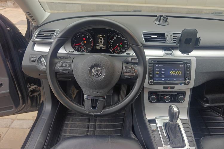 Used Volkswagen Magotan 2013 1.8TSI Premier Model Steering Wheel