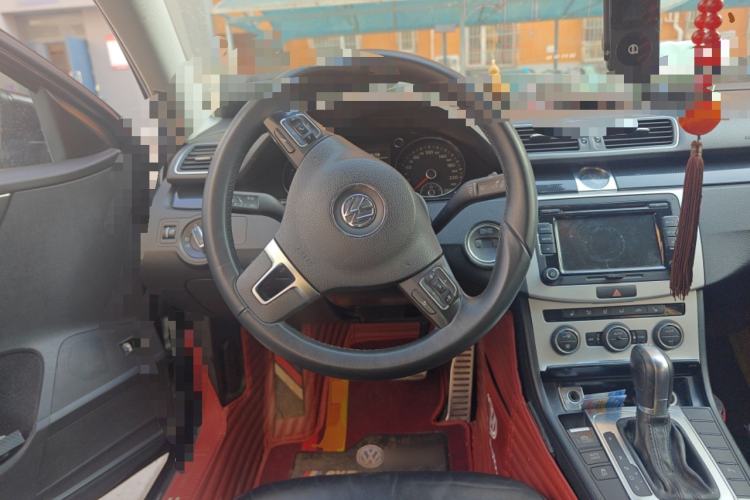 Used Volkswagen Magotan 2013 1.8TSI Luxury Model Steering Wheel