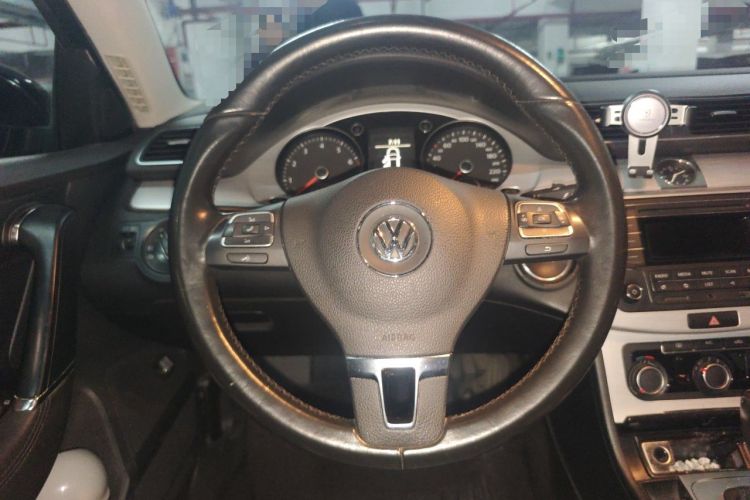 Used Volkswagen Magotan 2013 1.8TSI Premier Model Steering Wheel