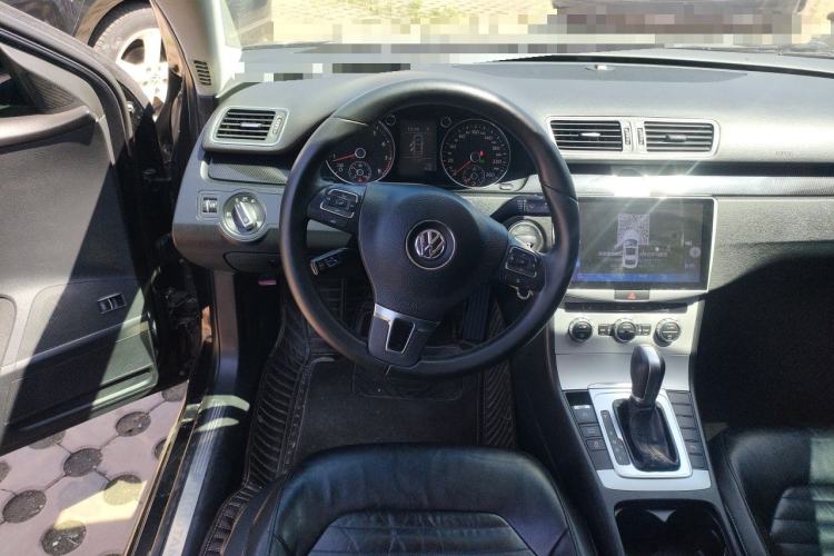 Used Volkswagen Magotan 2013 1.8TSI Luxury Model Steering Wheel