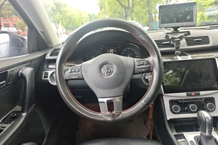 Used Volkswagen Magotan 2013 1.8TSI Premier Model Steering Wheel