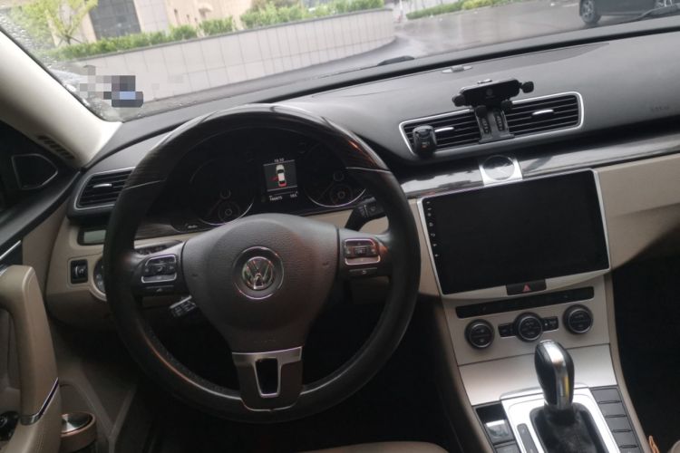 Used Volkswagen Magotan 2013 2.0 TSI Ultimate Model Steering Wheel