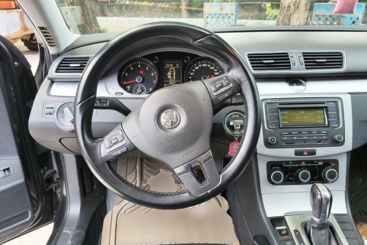 Used Volkswagen Magotan 2013 1.8TSI Premier Model Steering Wheel