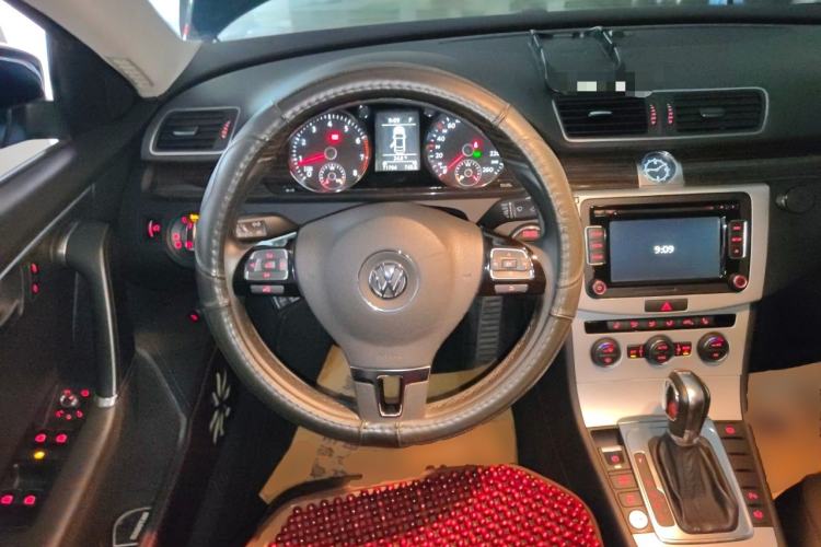 Used Volkswagen Magotan 2013 2.0 TSI Prestige Model Steering Wheel